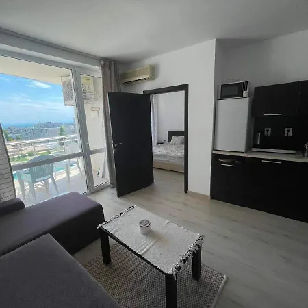 Blue Horizon Sarafovo Апартаменты *